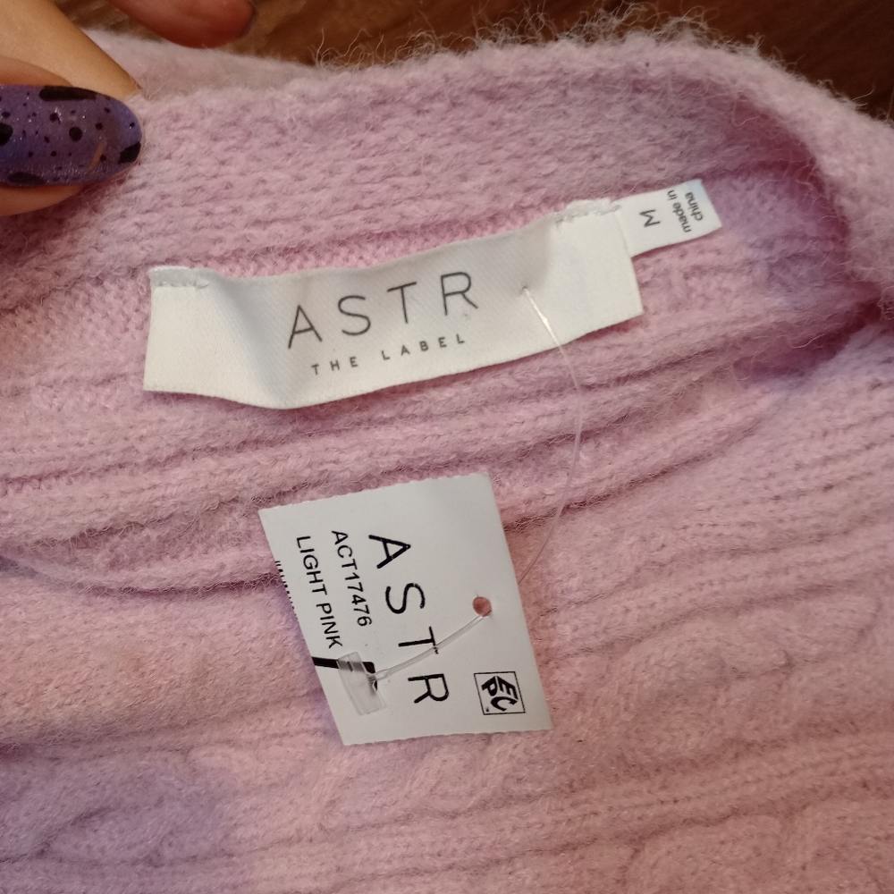 astr the label Mariana Crossover Sweater in Light Pink - Picture 4 of 10